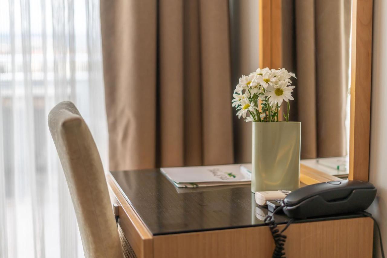 Viva La Vita Hotel İzmir Luaran gambar